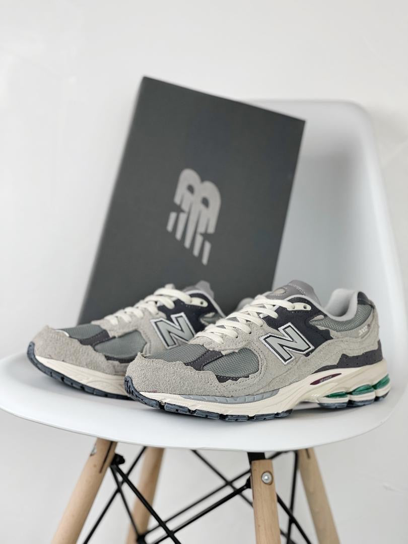 New Balance 2002r Protection