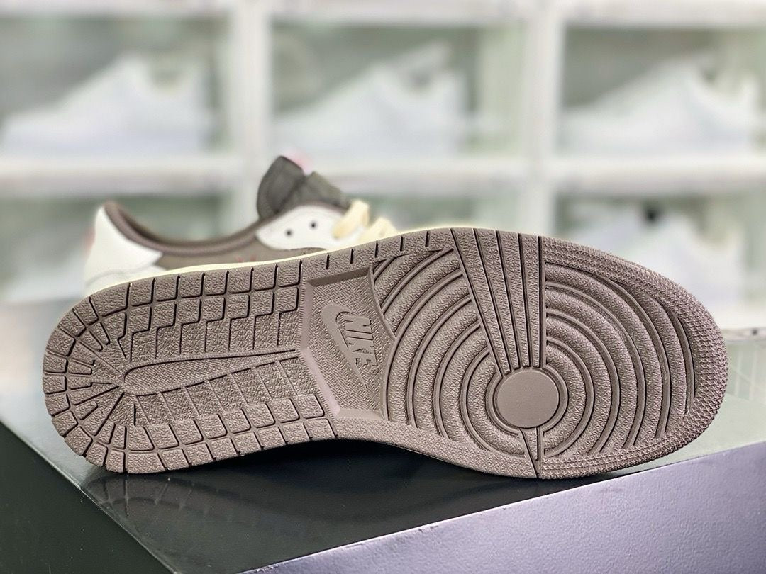 Travis Scott X Jordan 1 Low Mocha
