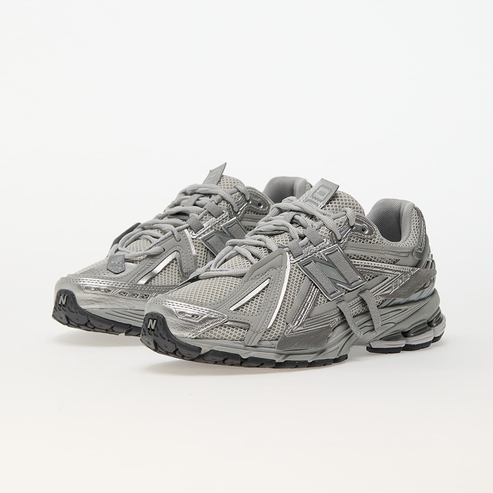 1906a New Balance Gray Metallic 2025 (Lacets offered)