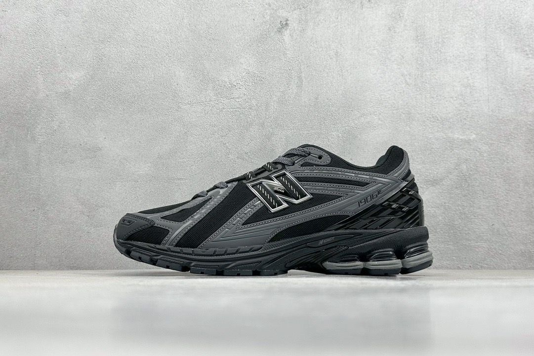 1906r New Balance Black 2025