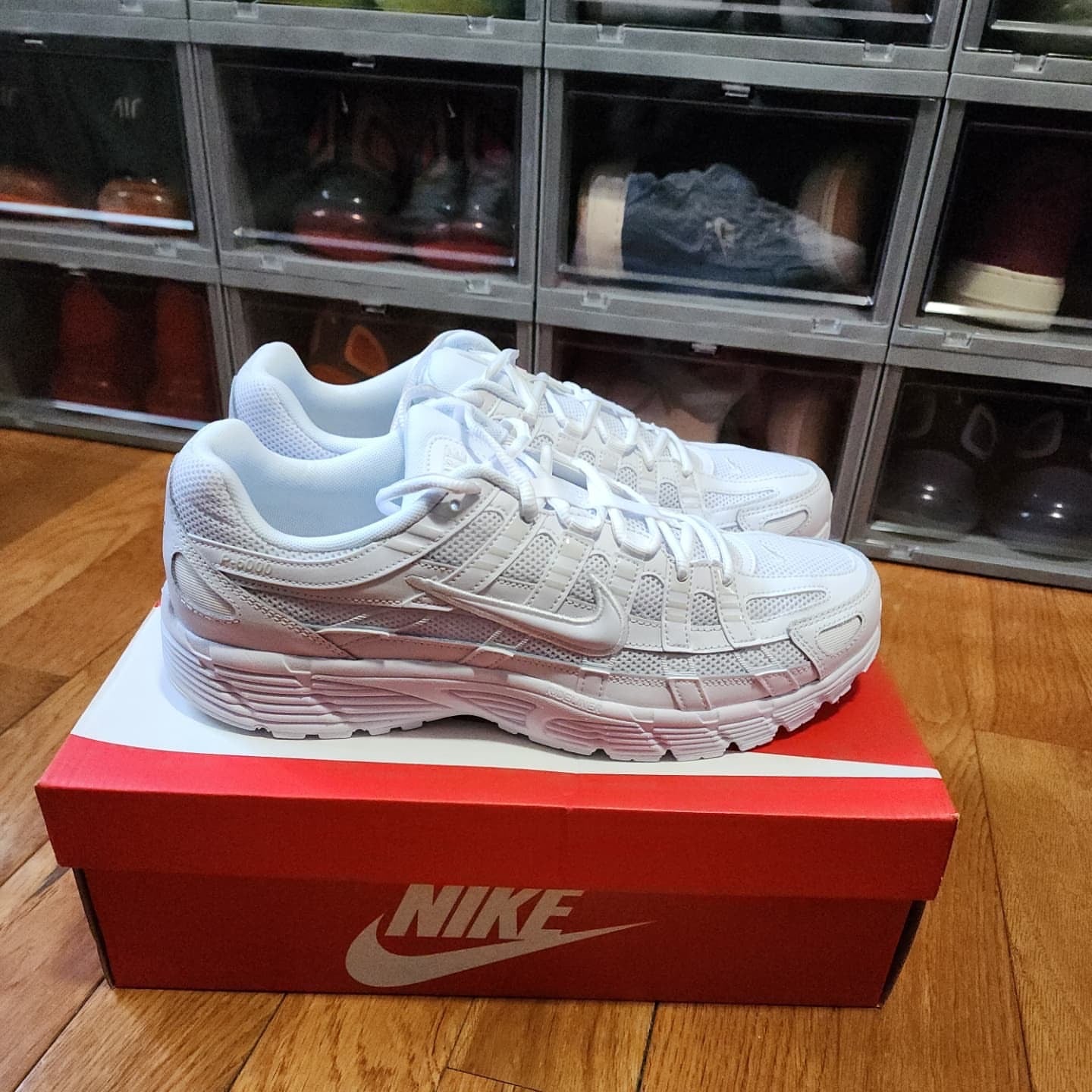 Nike p6000 triple white