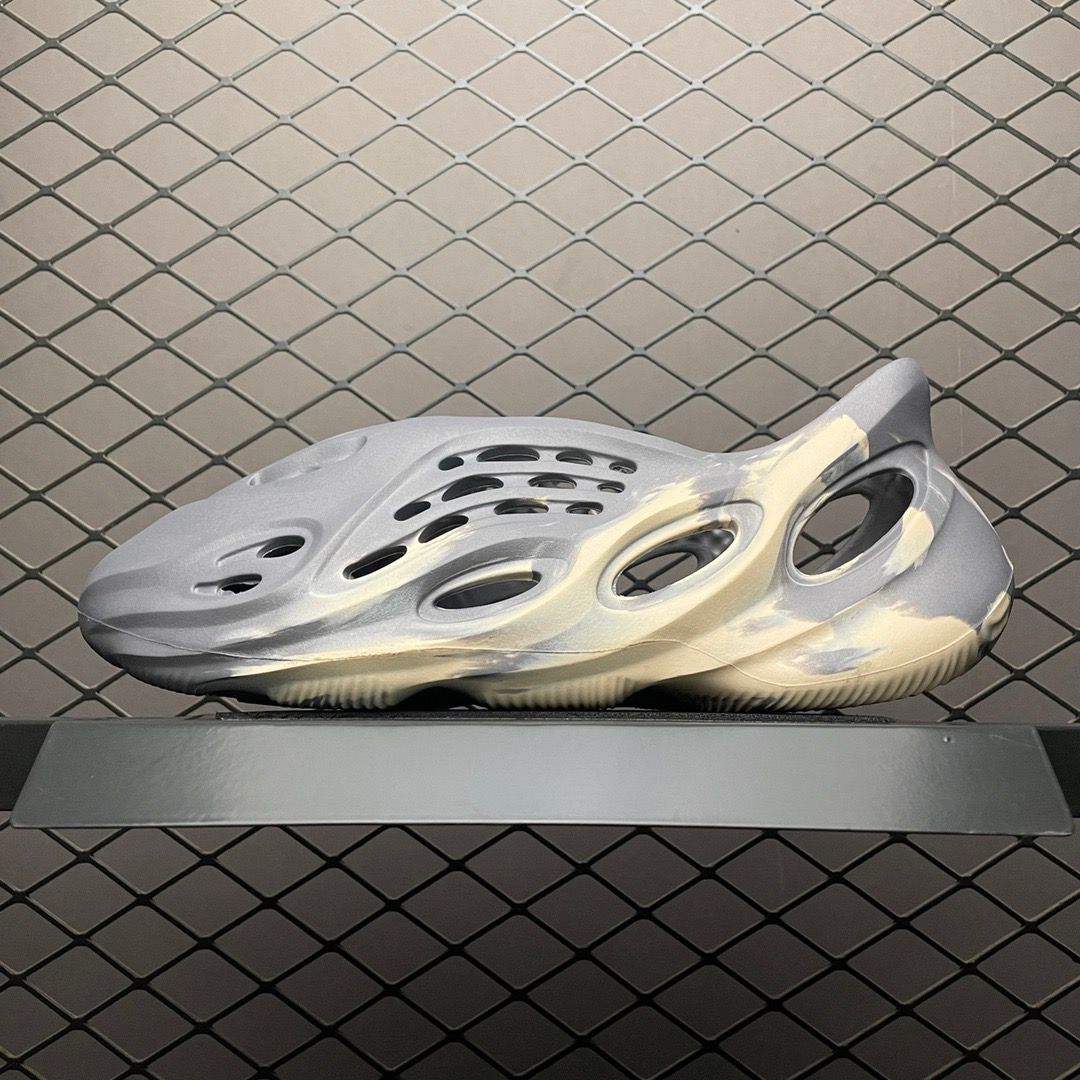 Adidas Yeezy Foam Runner Onyx