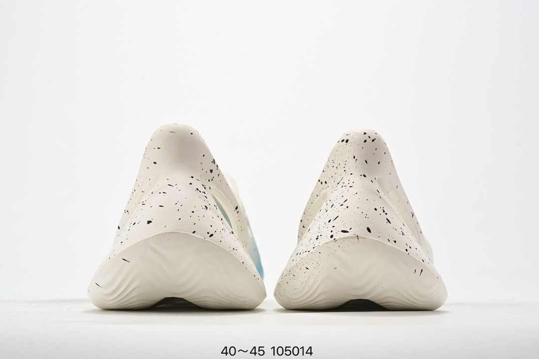 Adidas Yeezy Foam Runner