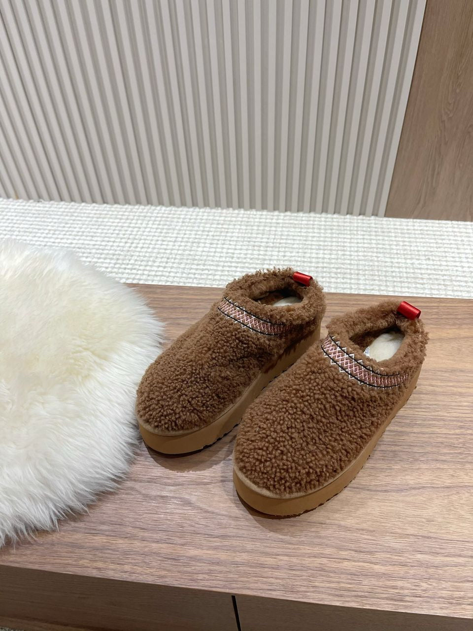 Ugg All Brown