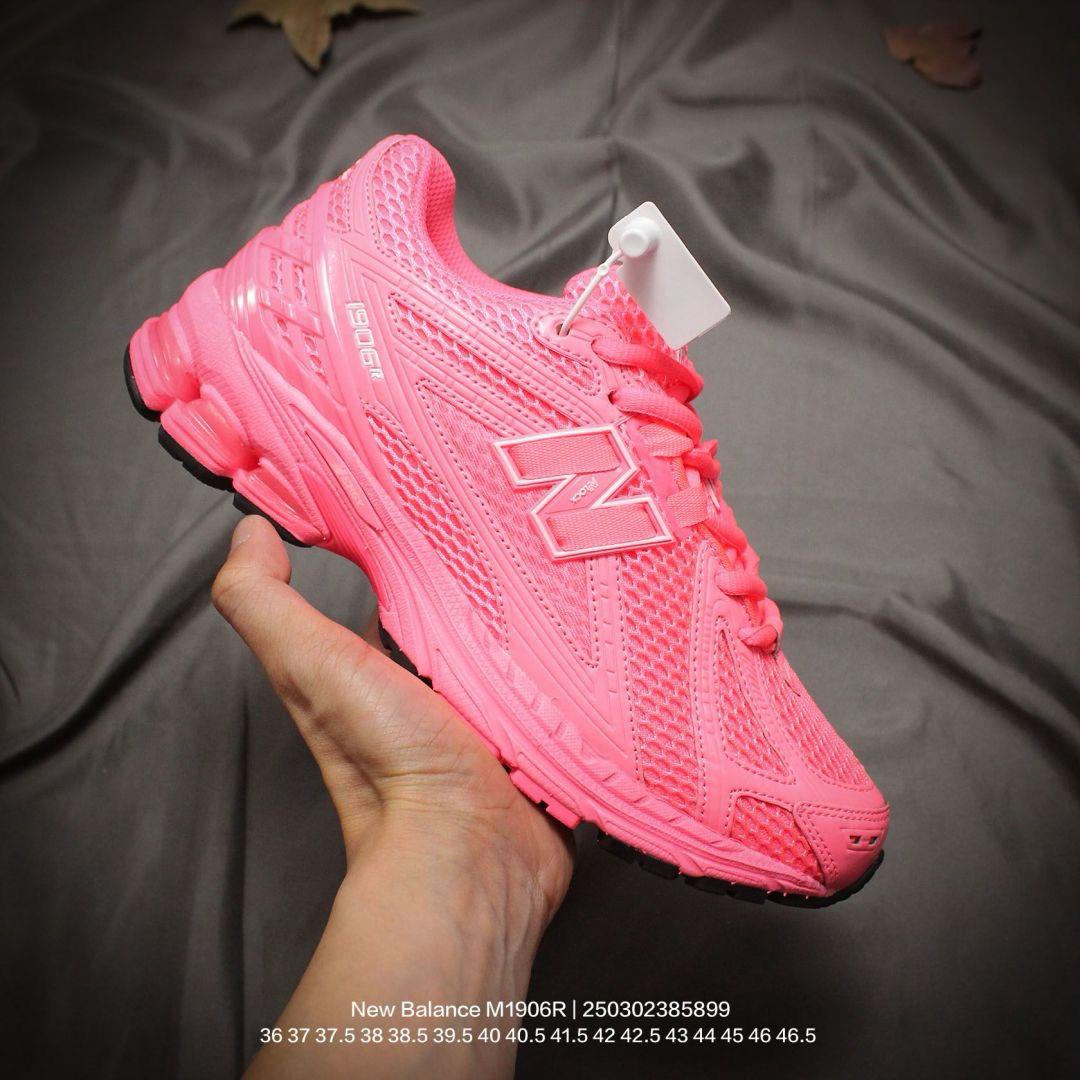 New Balance 1906r Pink