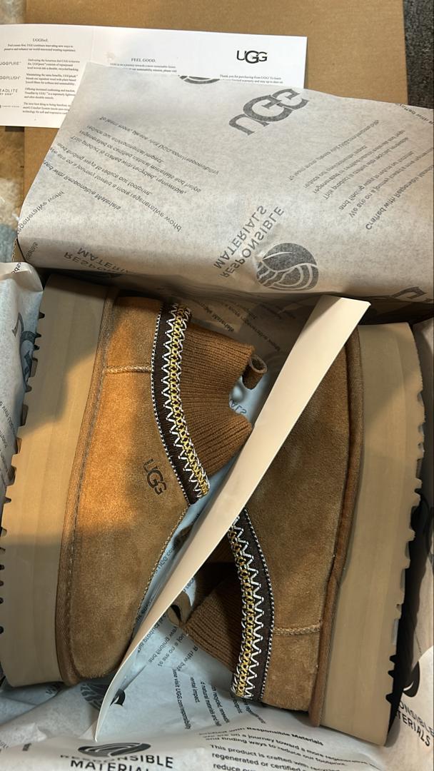 Ugg Low Size Tazz 2025