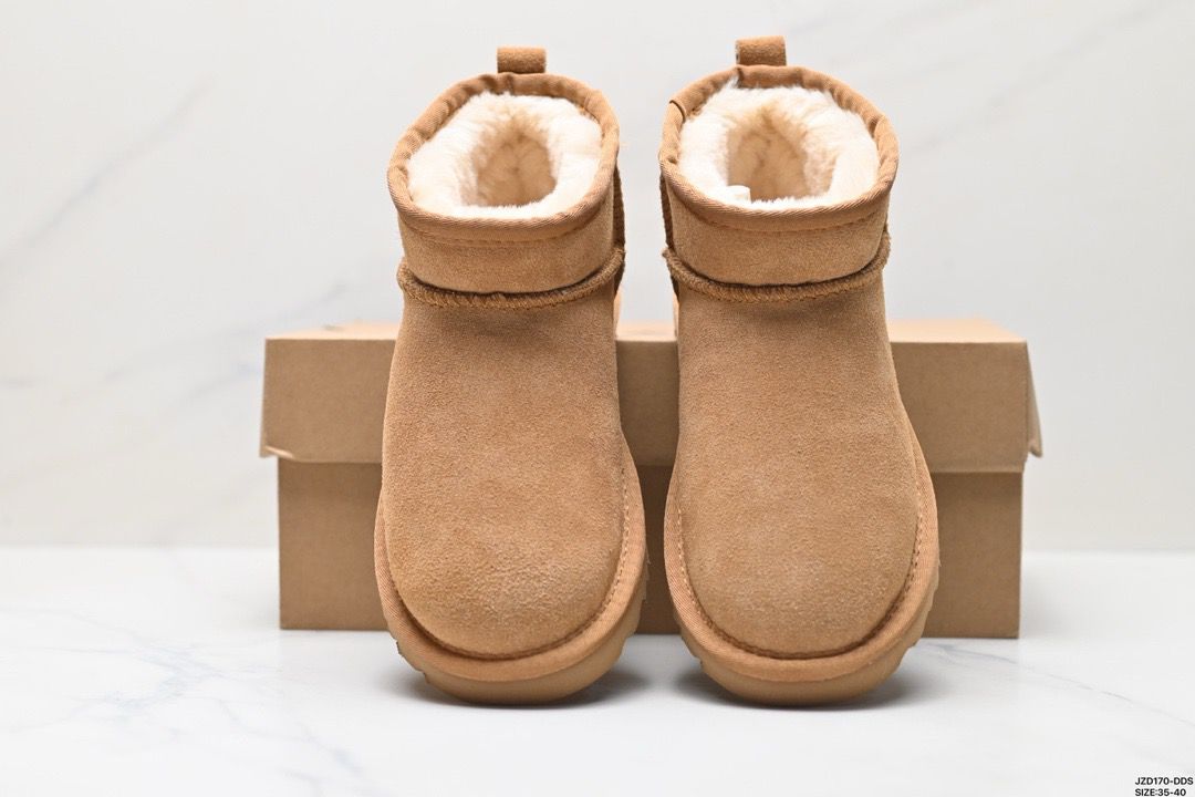 Ugg classic mini boot