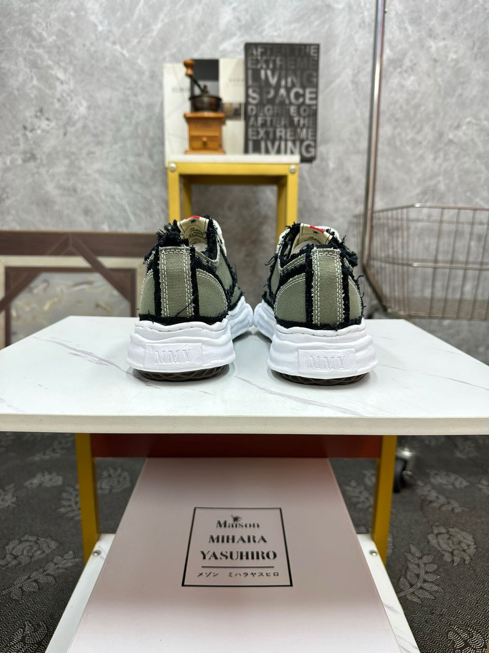 House Mihara Yasuhiro Peterson Og Sole Canvas Low Green