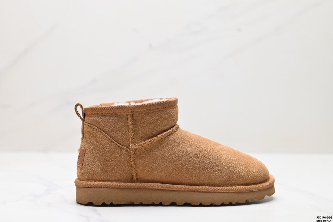 Ugg classic mini boot