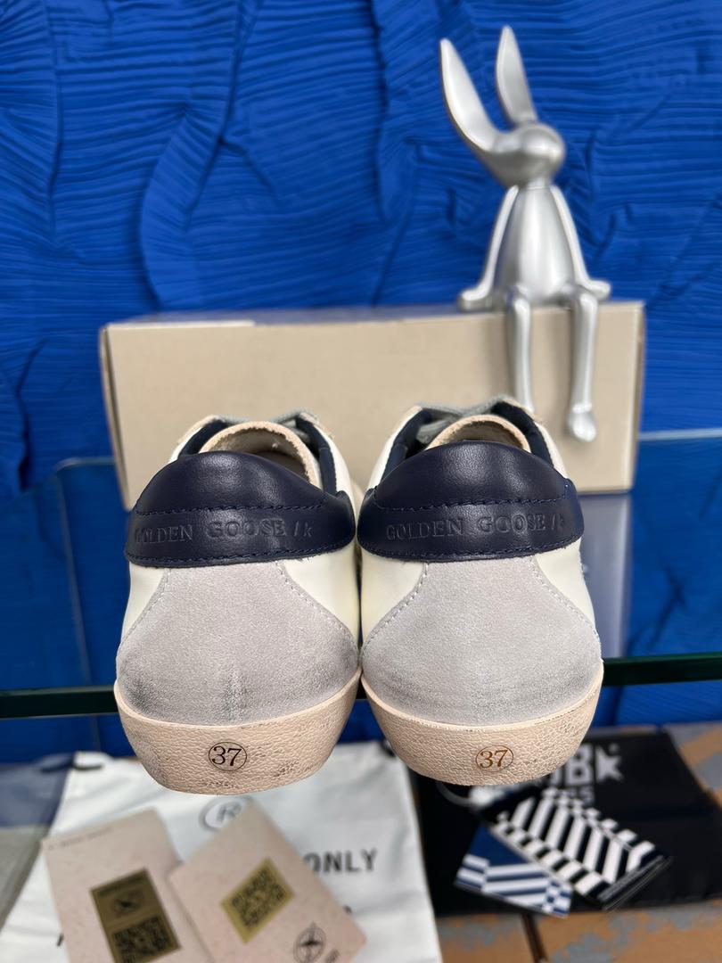 Golden Goose 900 White