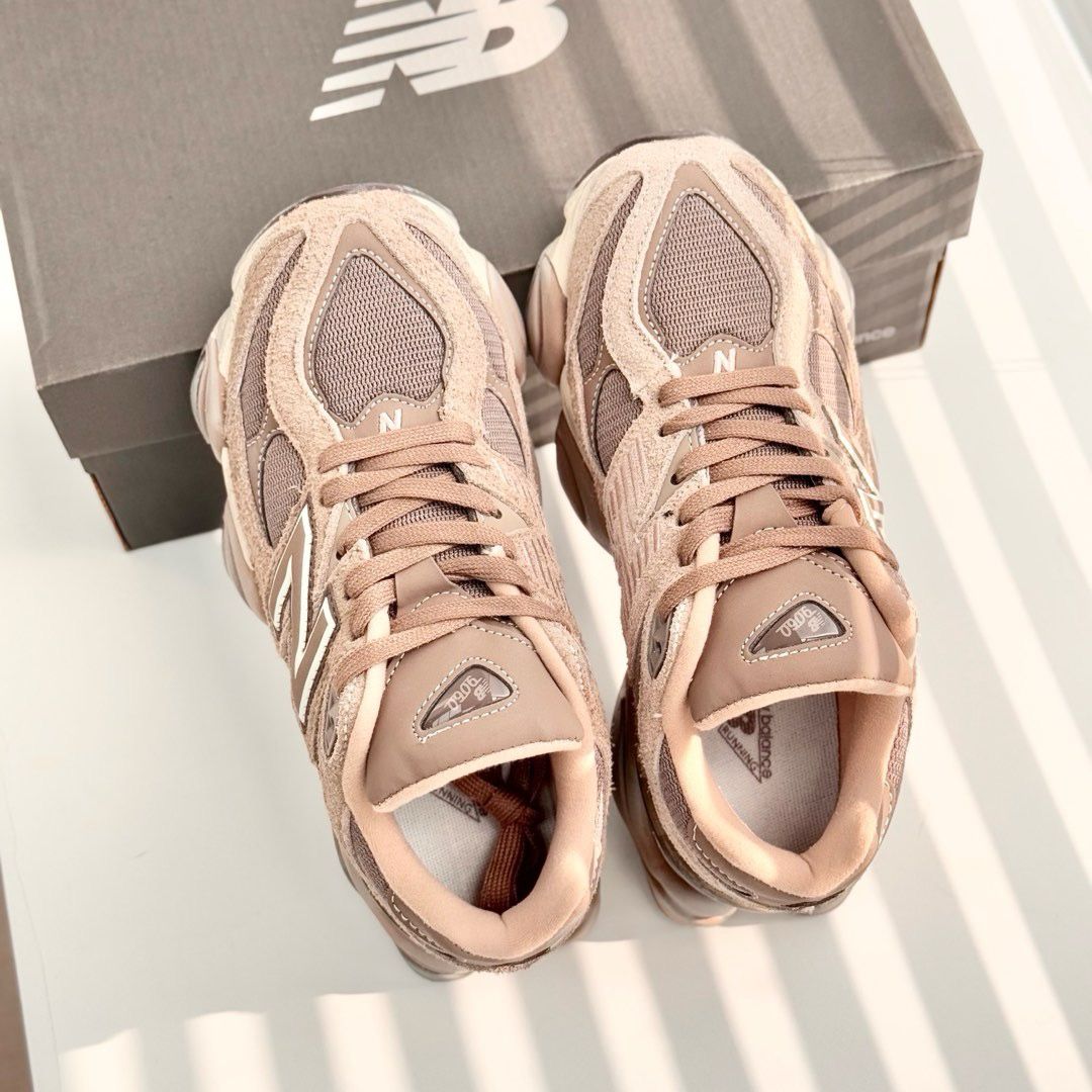 New Balance 9060 Mushroom