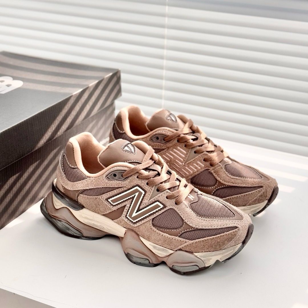 New Balance 9060 Mushroom