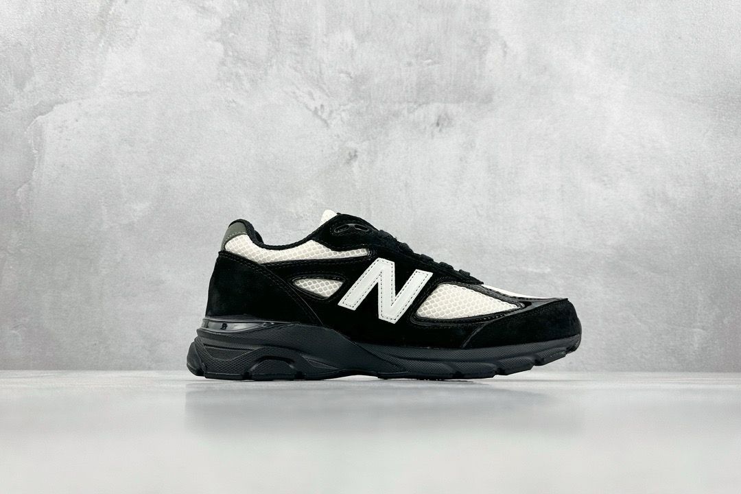 990 Joe Freshgoods Black