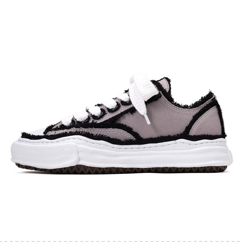 House Mihara Yasuhiro Peterson Og Sole Canvas Low Gray