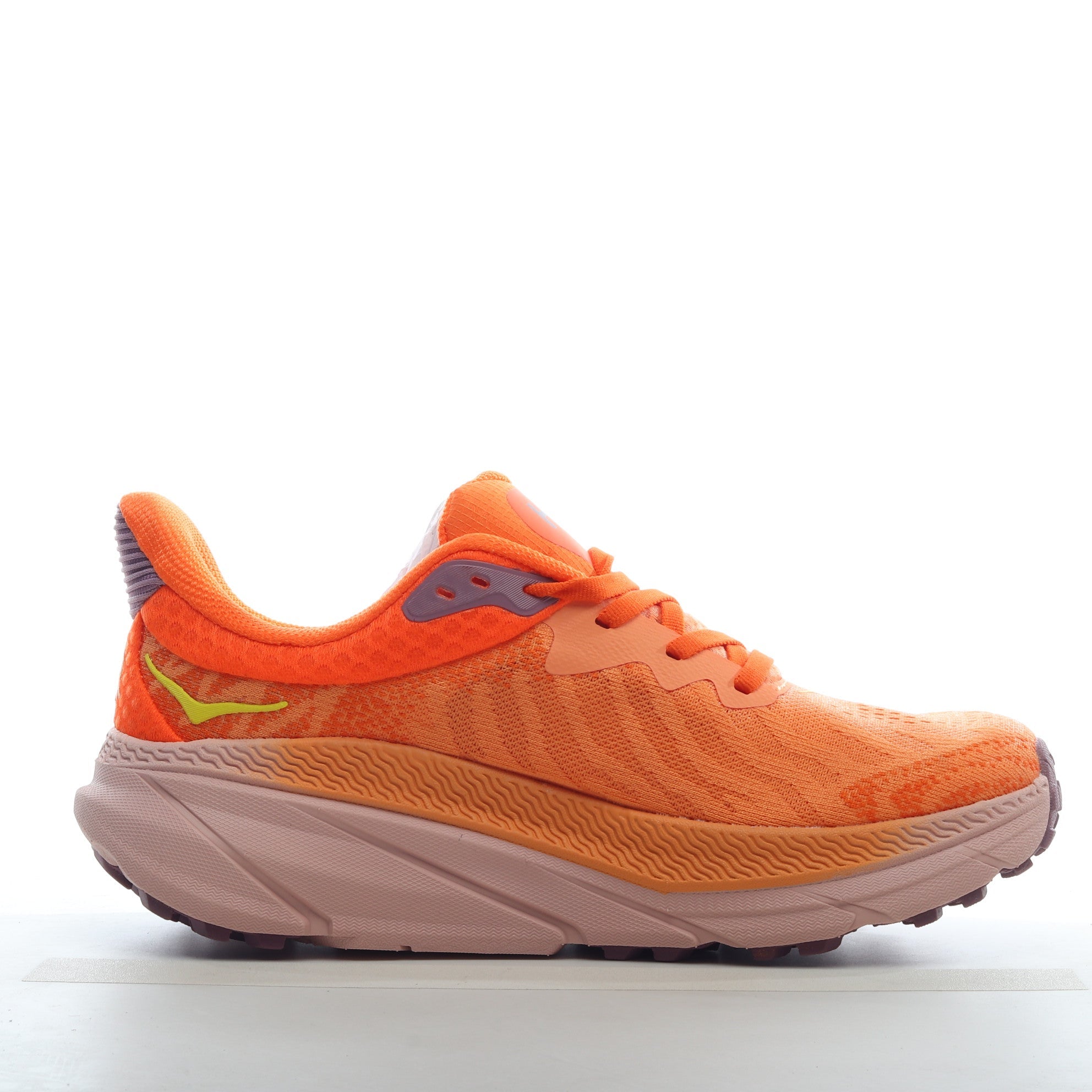 Hoka One One Challenger Art 7