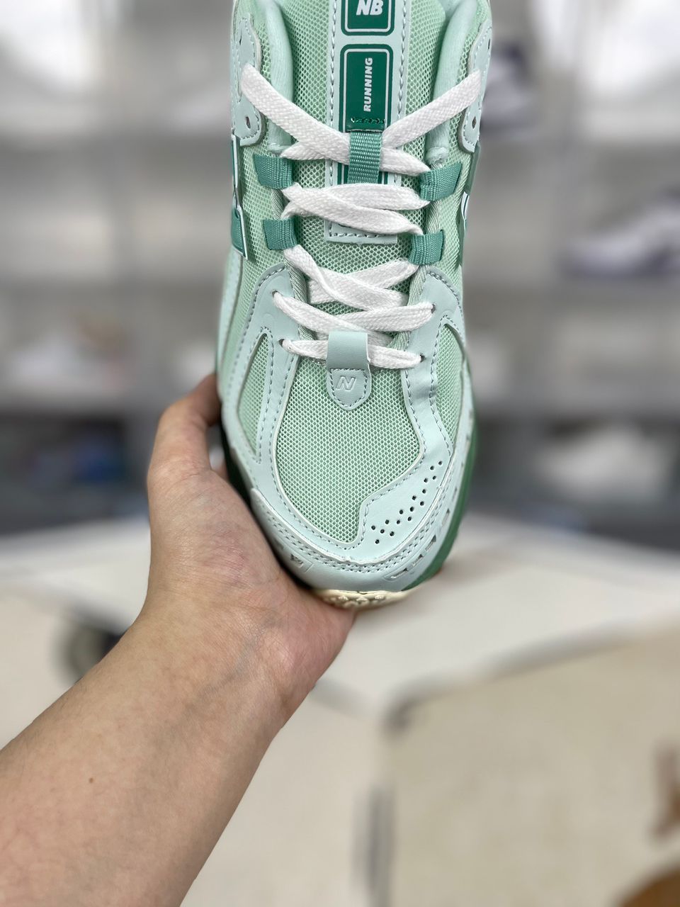 1906r New Water Vert Balance 2025 V2