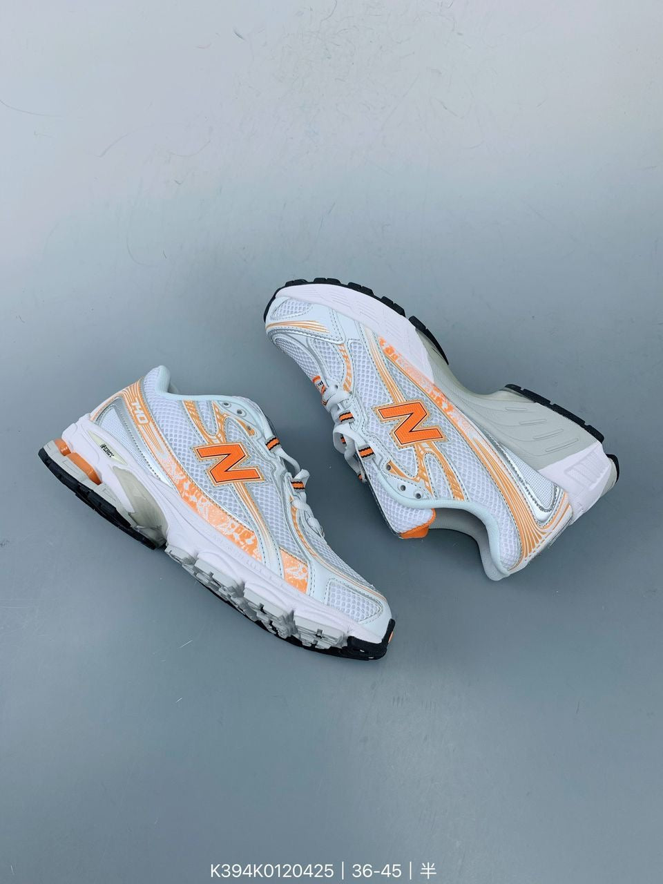 New Balance 740 Orange