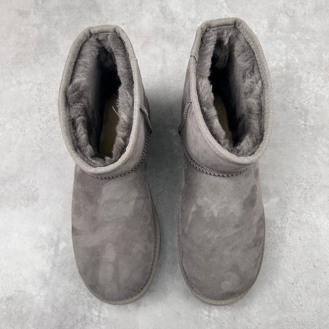 Ugg Grise Classic Boot