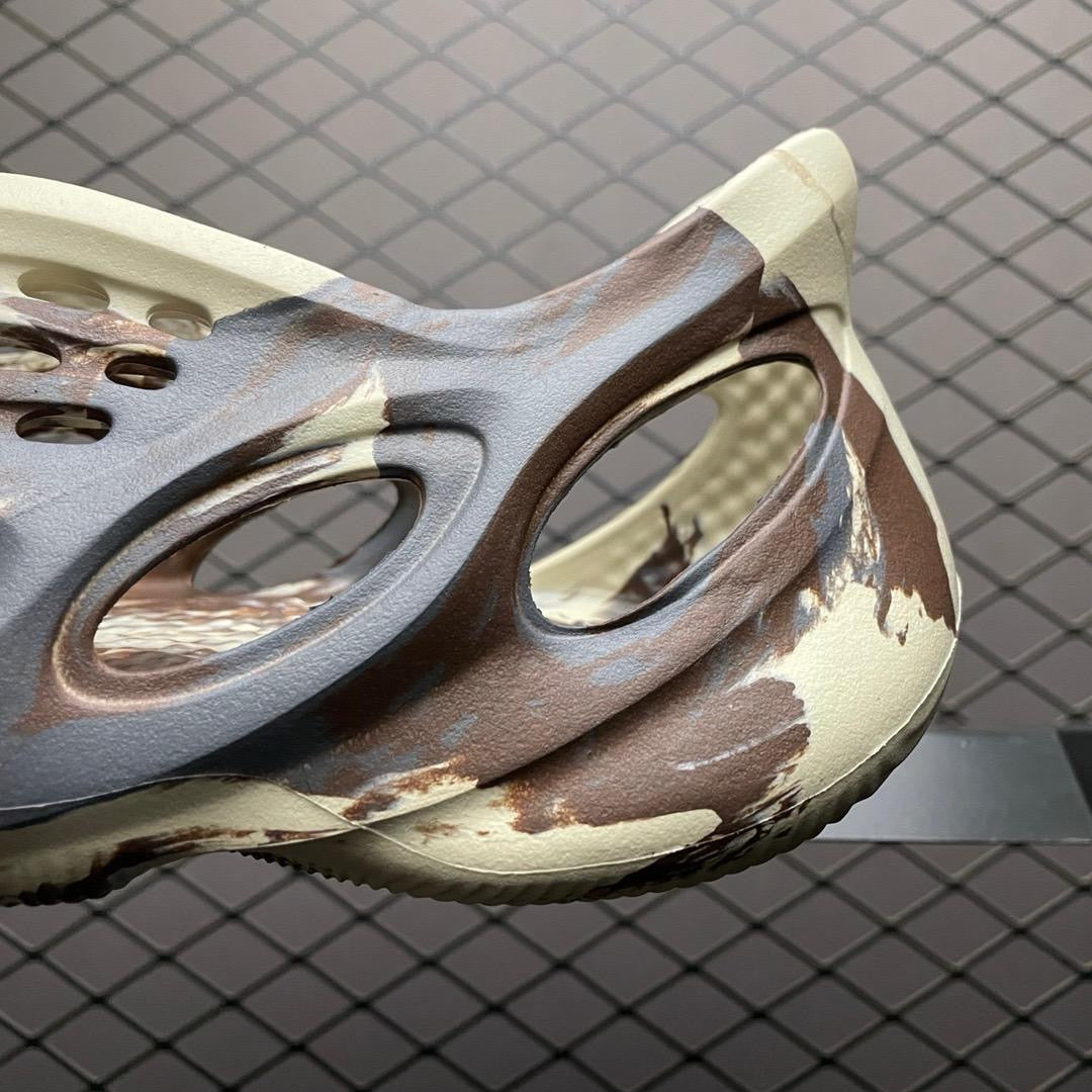 Adidas Yeezy Foam Runner Clay Cream