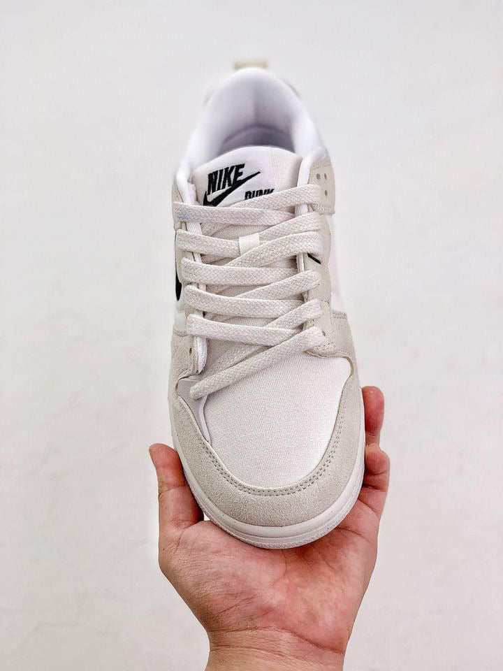 Nike dunk low disrupt 2 pale ivory