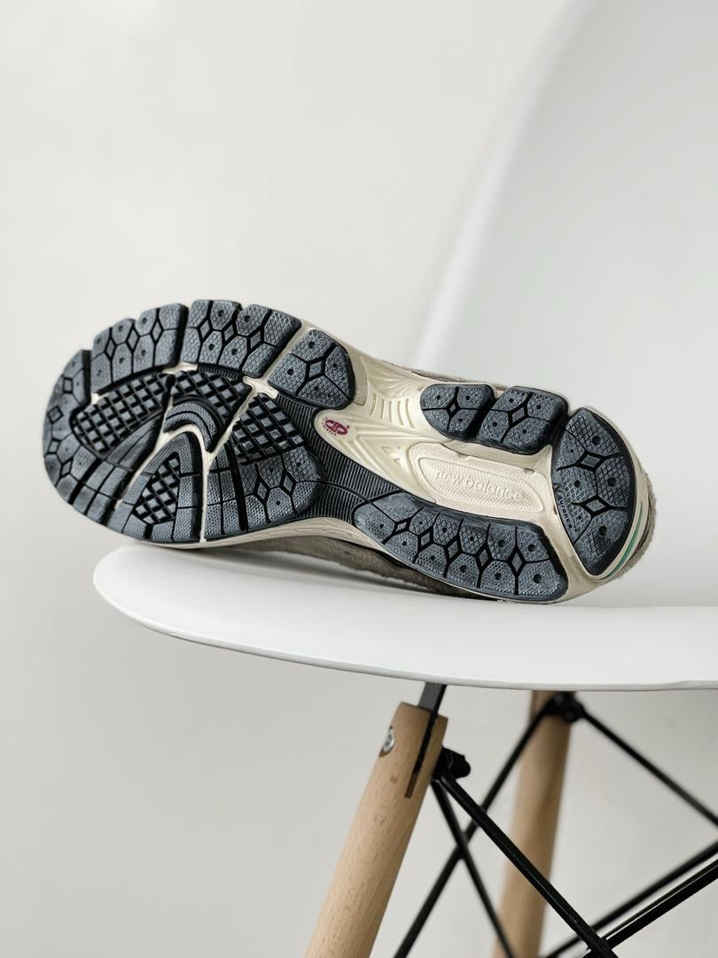 New Balance 2002r Protection