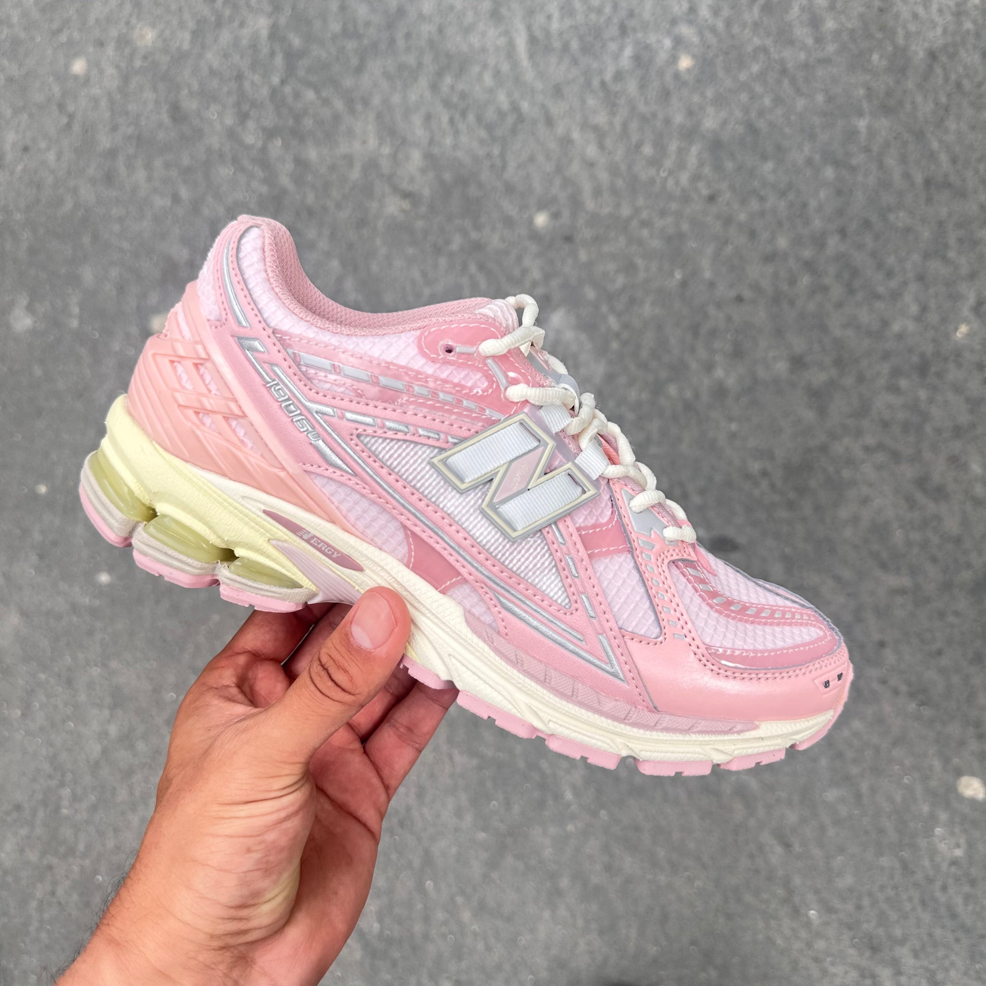 New Balance 9060 Pink Air