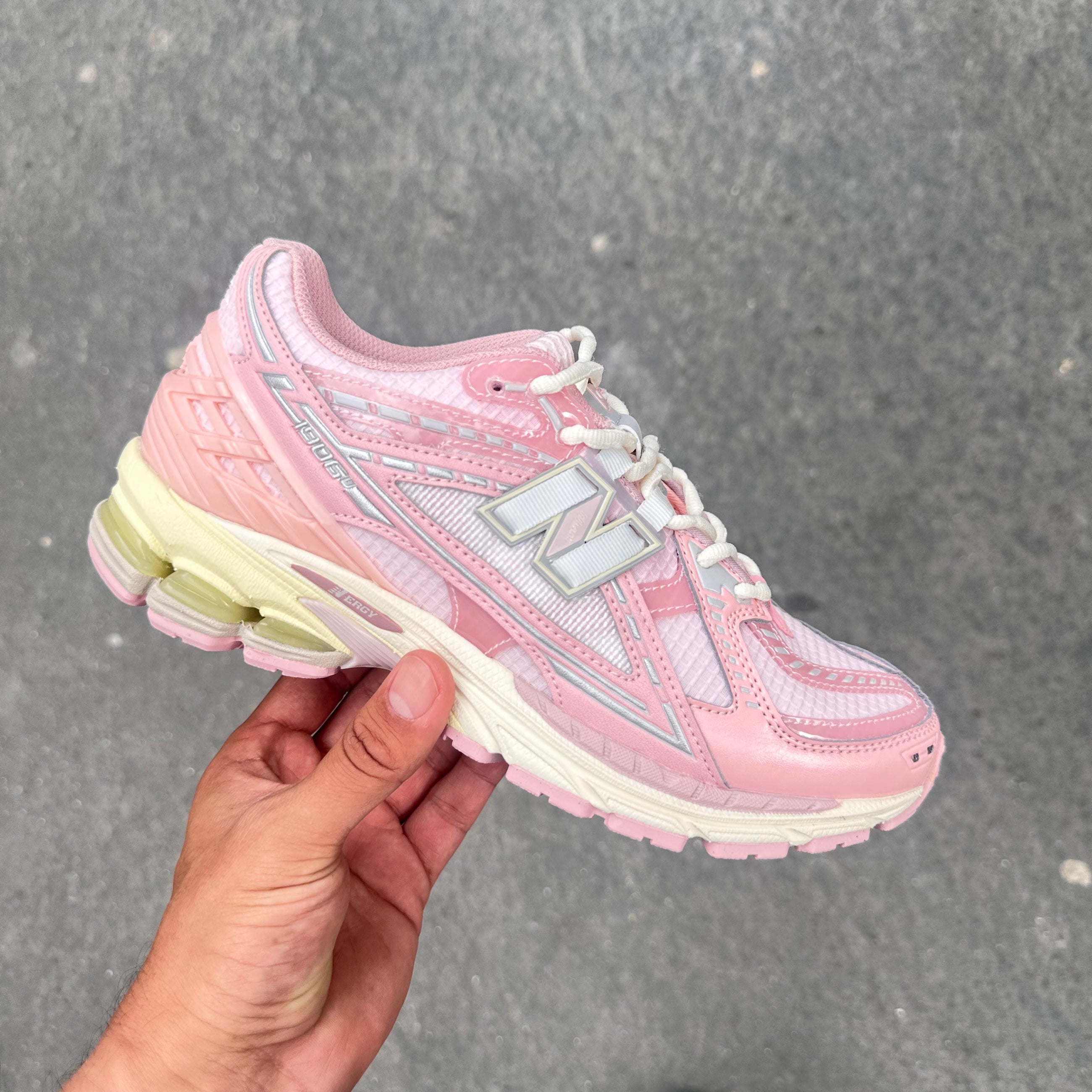 New Balance 9060 Pink Air