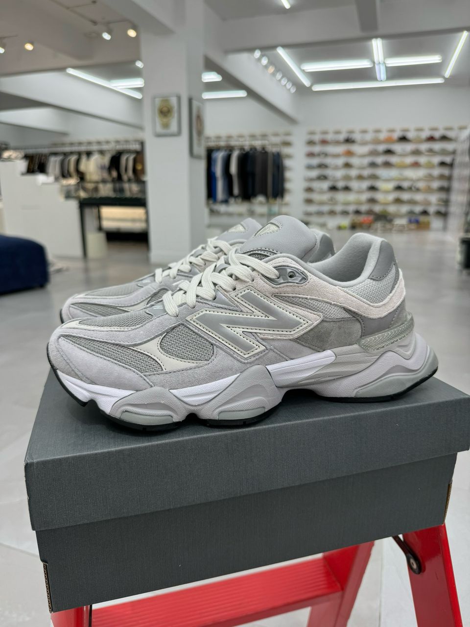 9060 New Balance Gray 2025