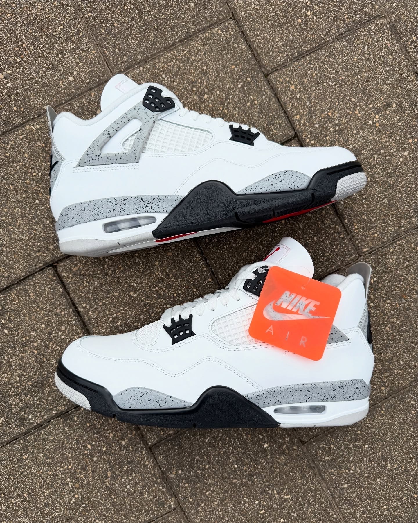 Jordan Retro 4 - White Cement 2025