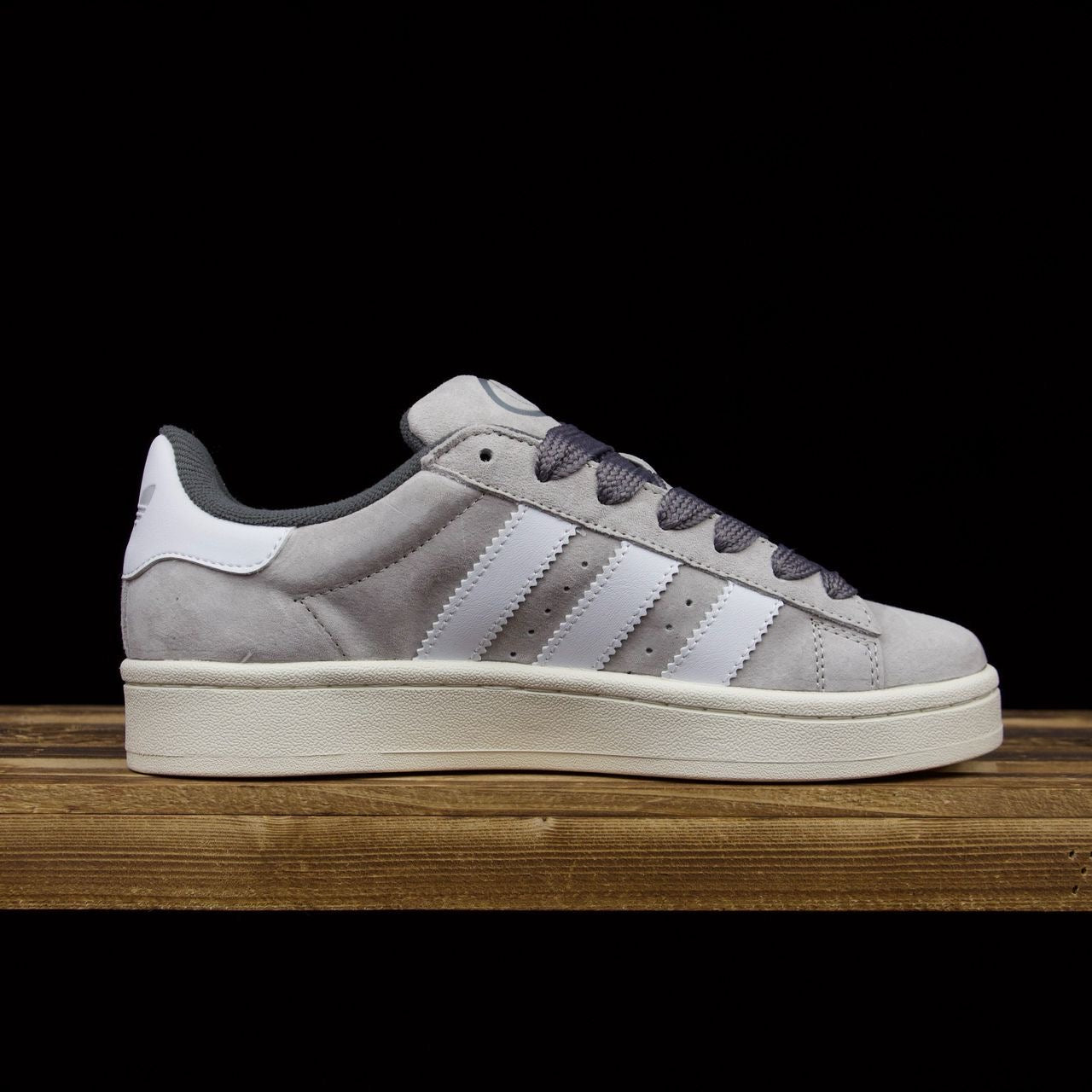 Adidas Campus 00s