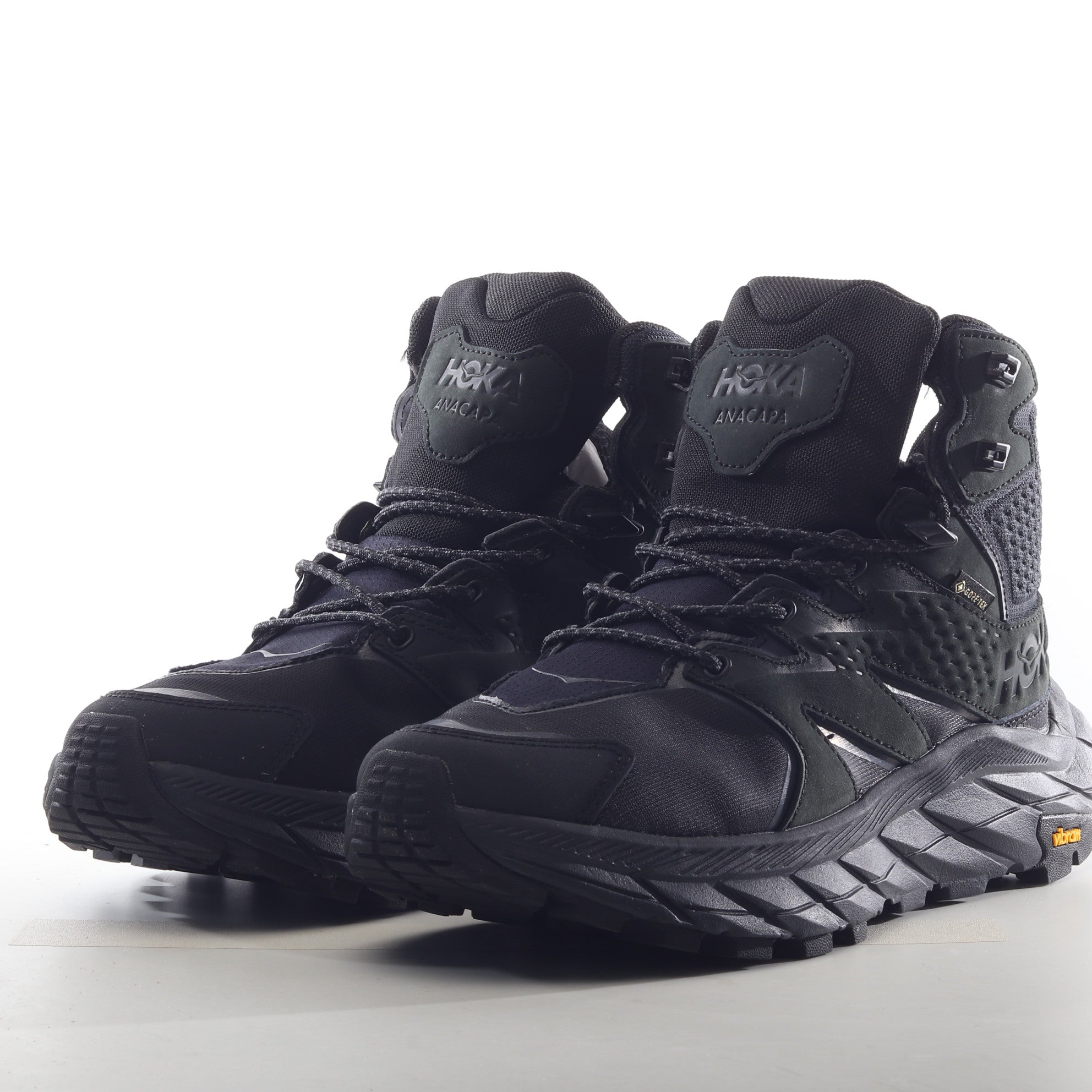 HK HOKA One One Anacapa GTX