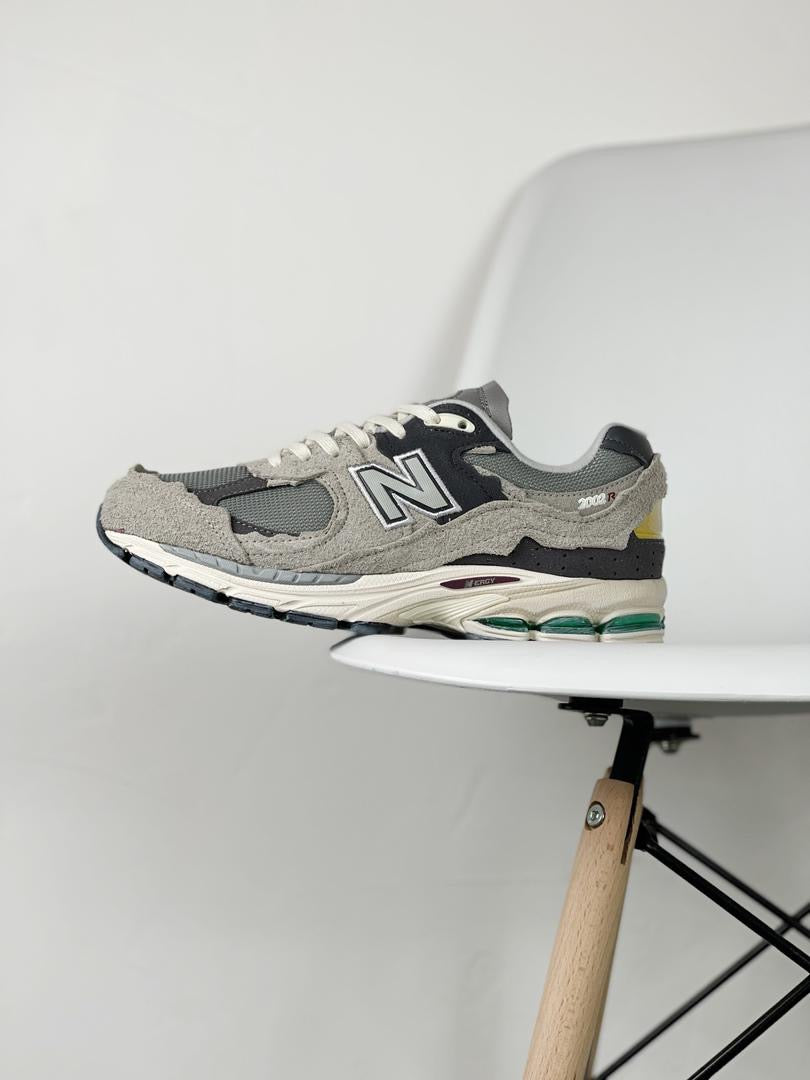 New Balance 2002r Protection