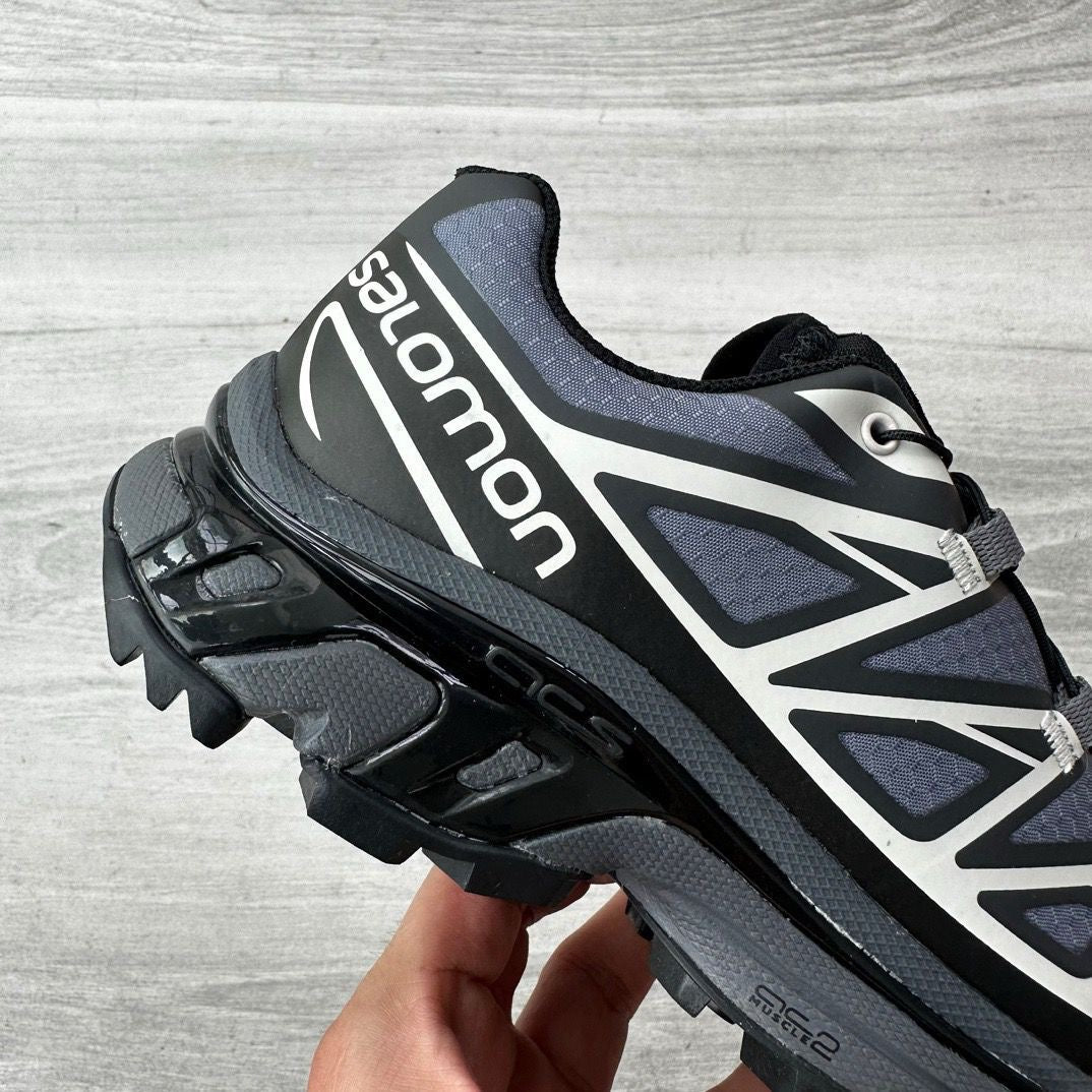 Salomon Black