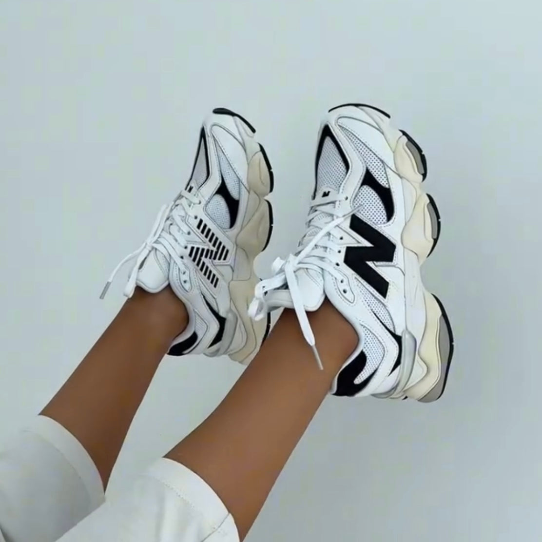 9060 New Balance White 2025