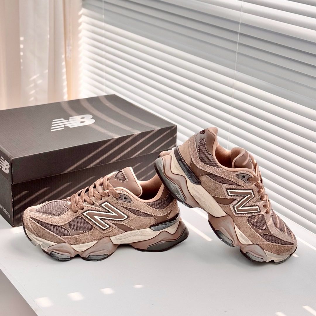 New Balance 9060 Mushroom