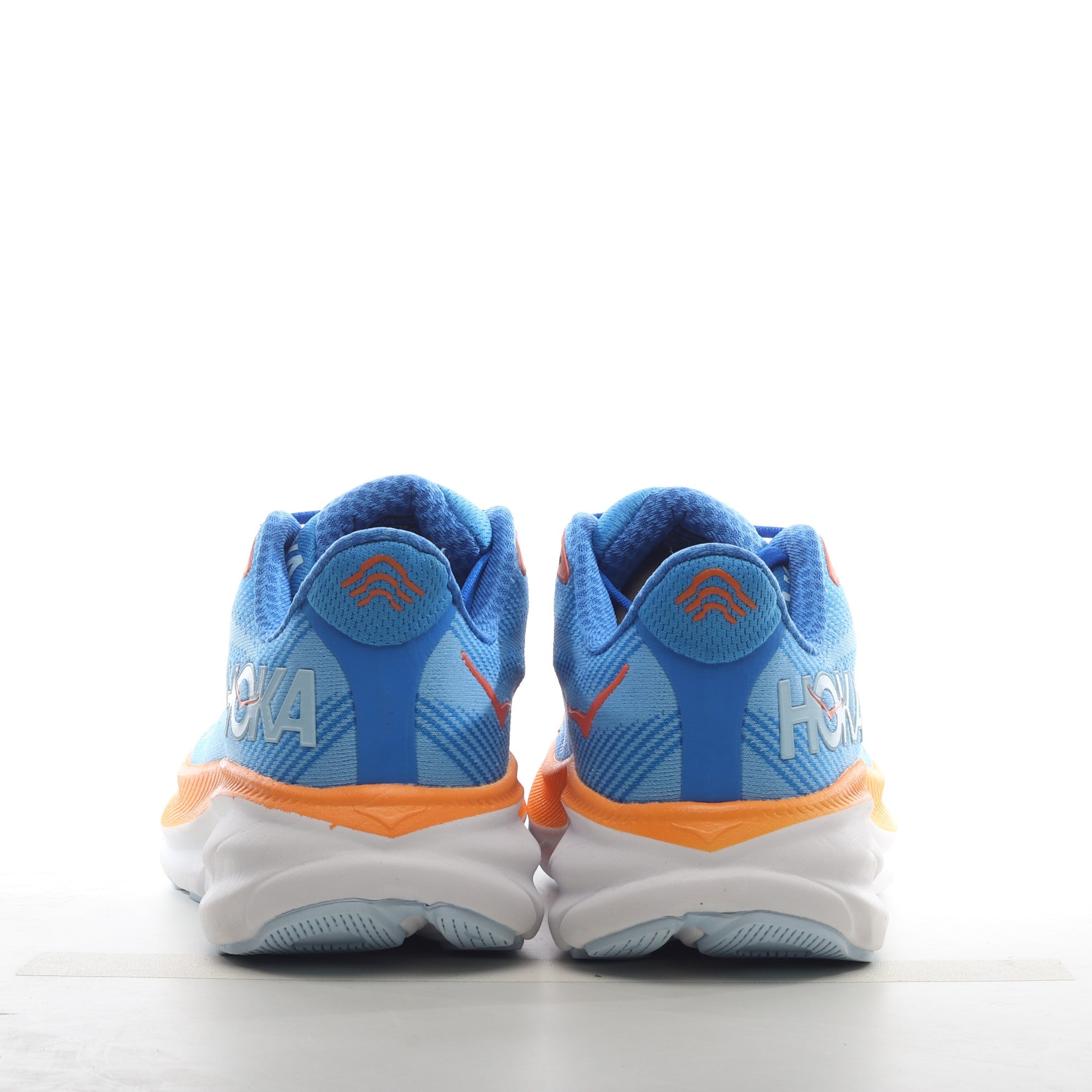 Hoka Clifton 9 'Coastal Sky'