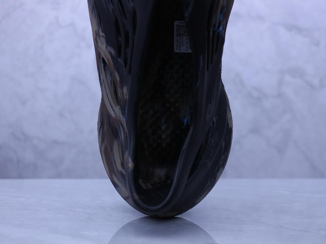 Adidas Yeezy Foam Runner