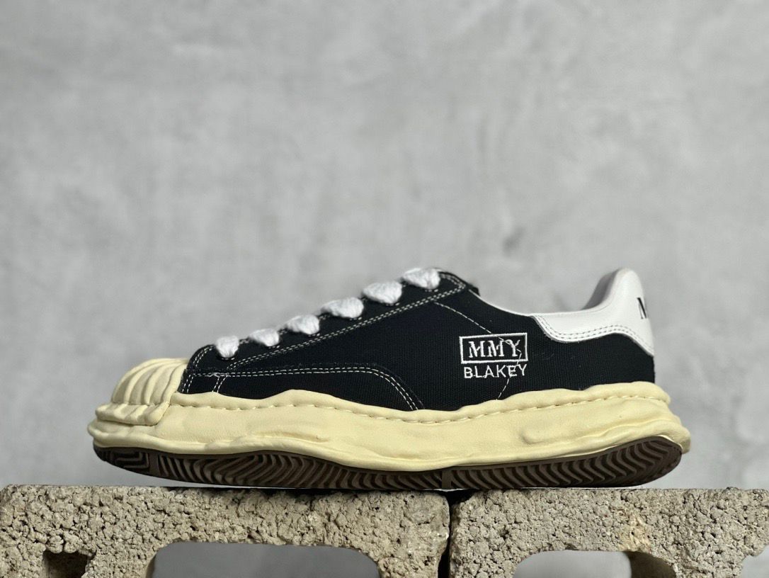 MMY BLAKEY BLACK