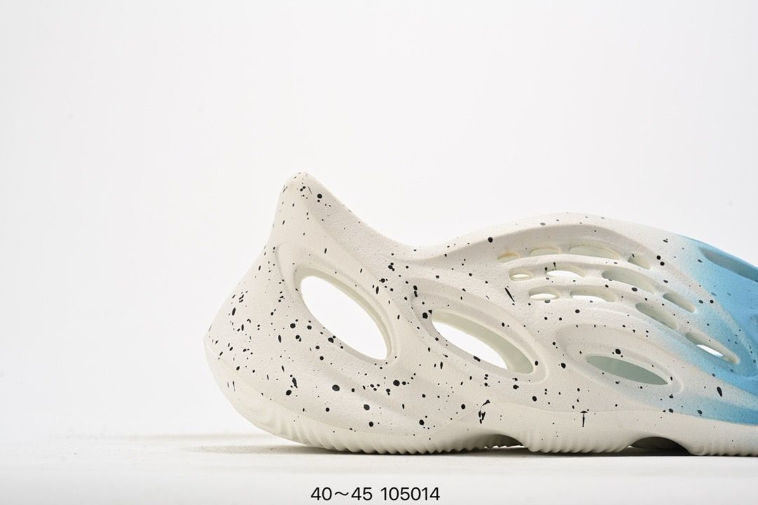 Adidas Yeezy Foam Runner