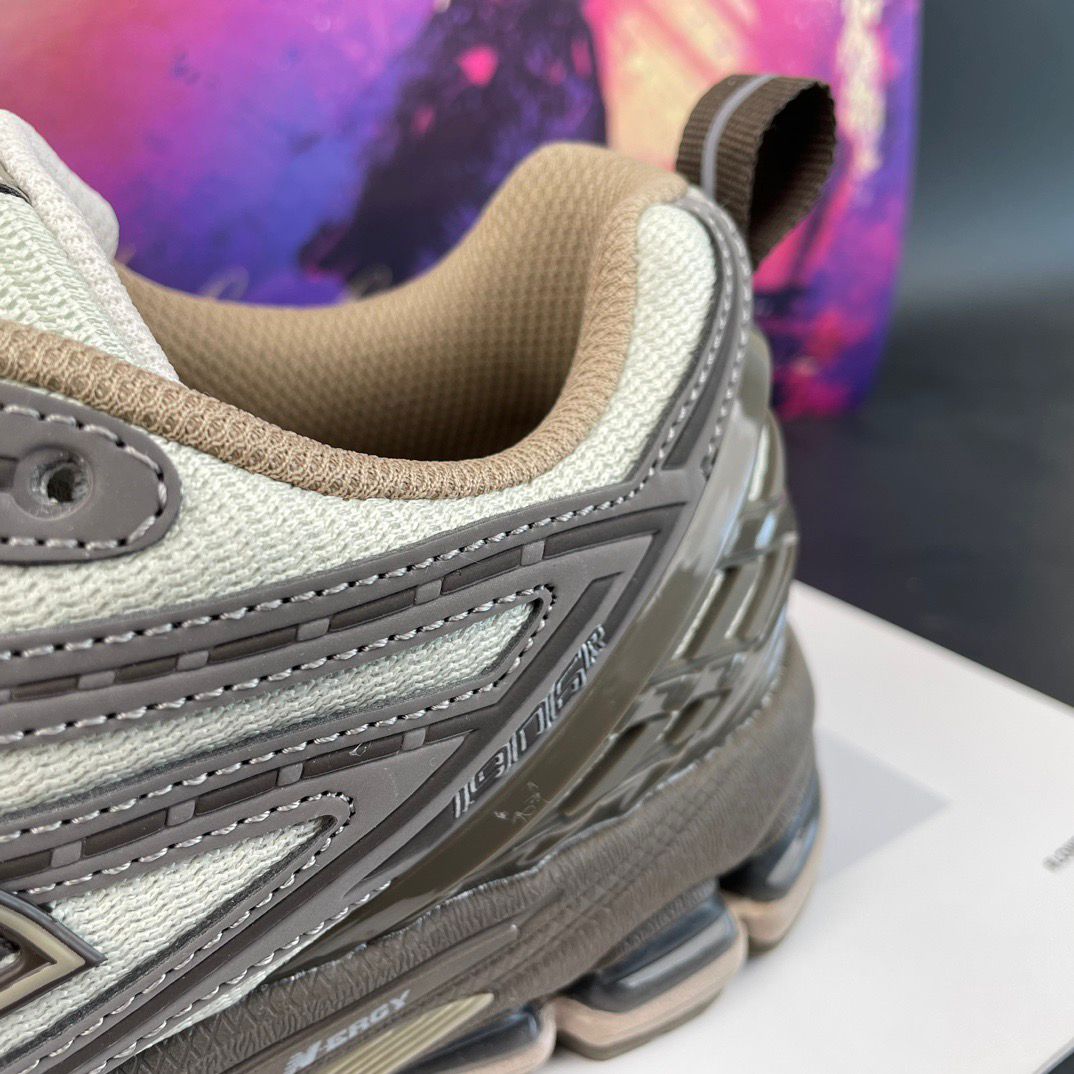 1906r New Balance Brown 2025