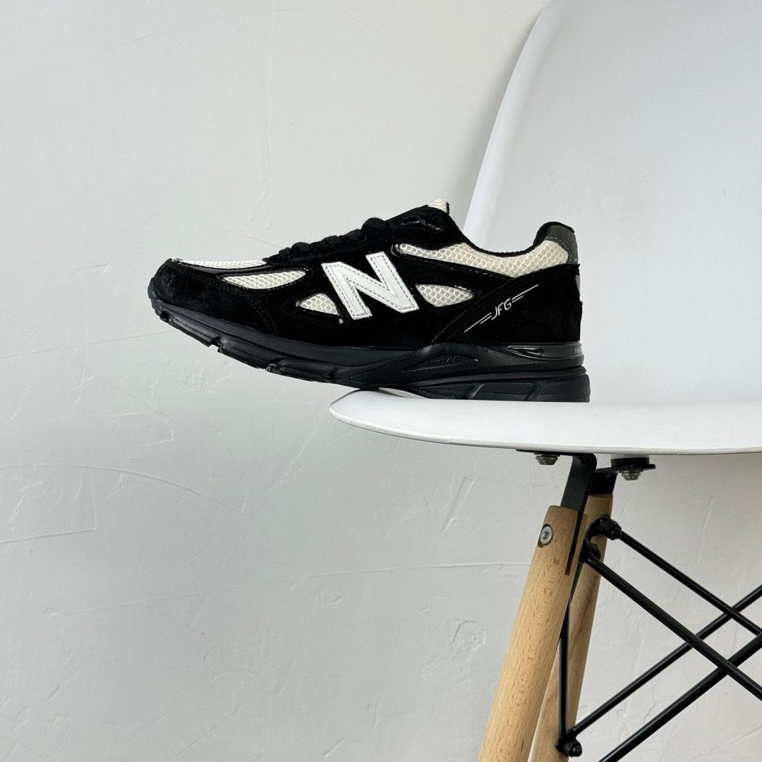 990 Joe Freshgoods Black