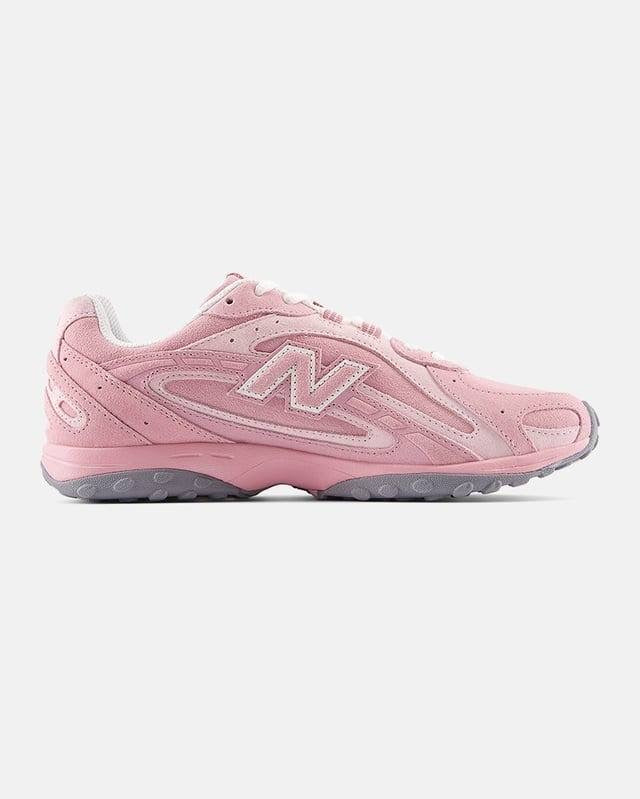 New Balance 204L Pink