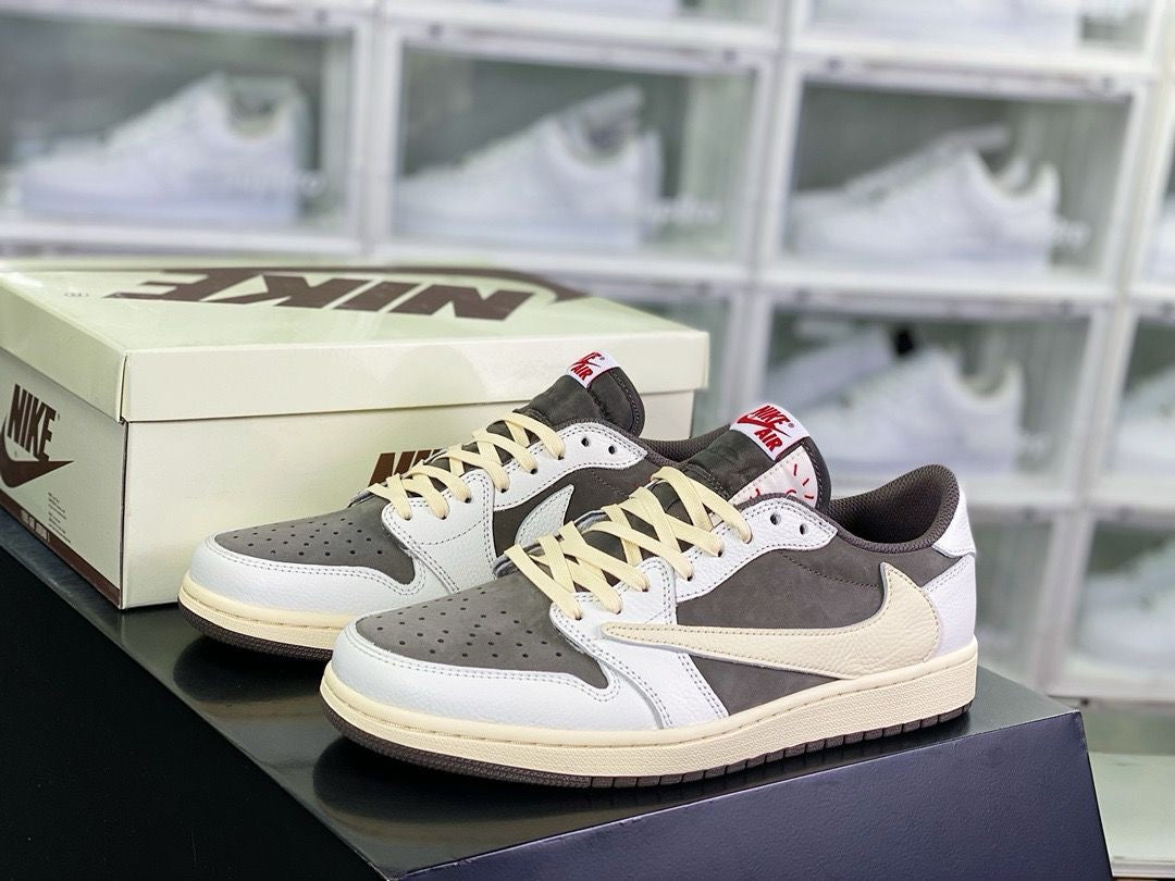 Travis Scott X Jordan 1 Low Mocha