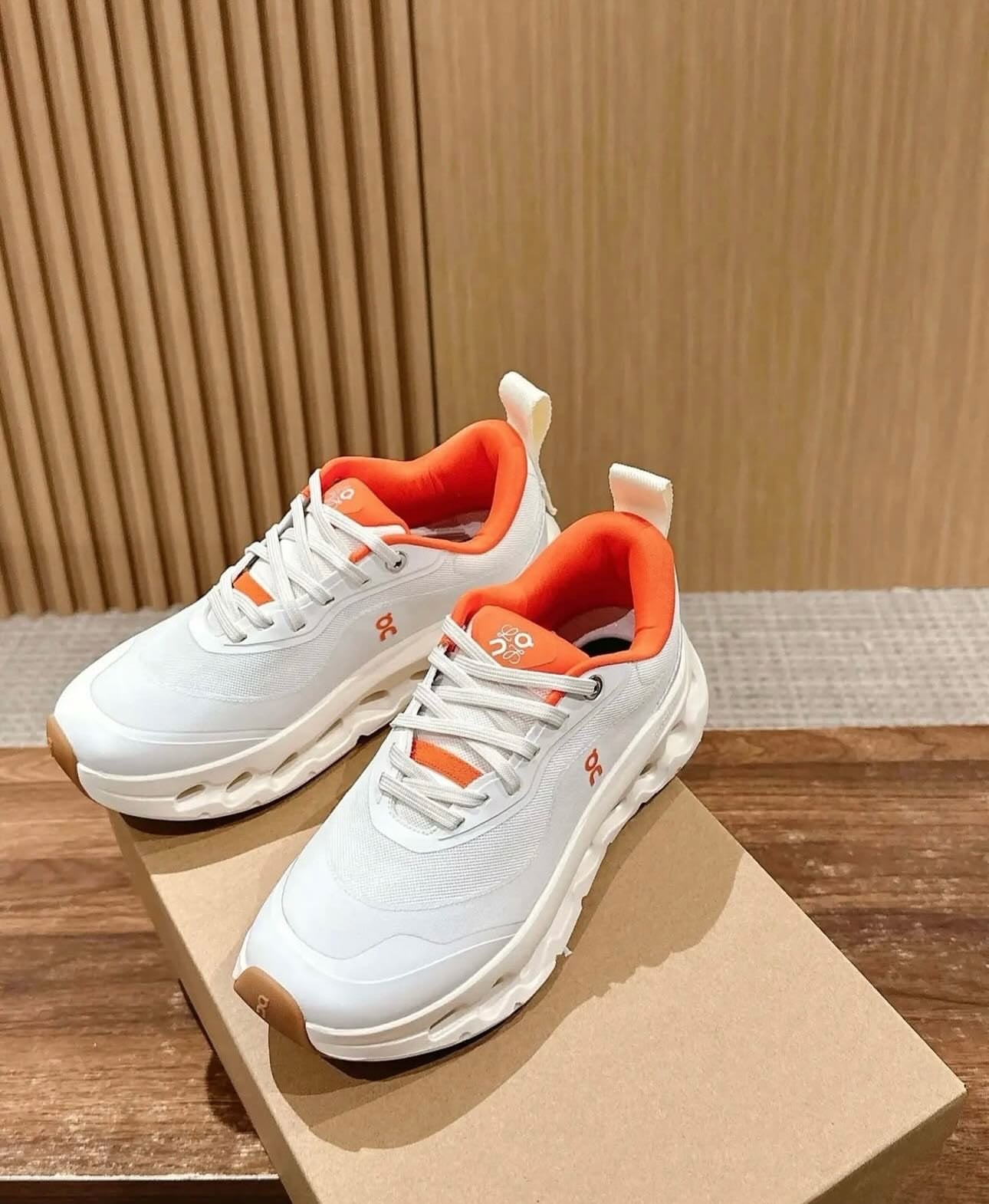 On Running Cloudtilt 2 LOEWE White Orange