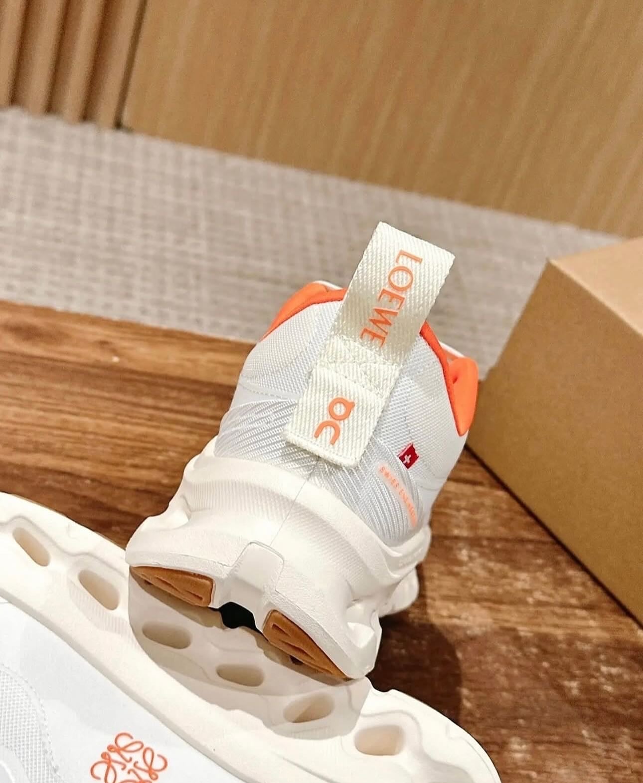 On Running Cloudtilt 2 LOEWE White Orange