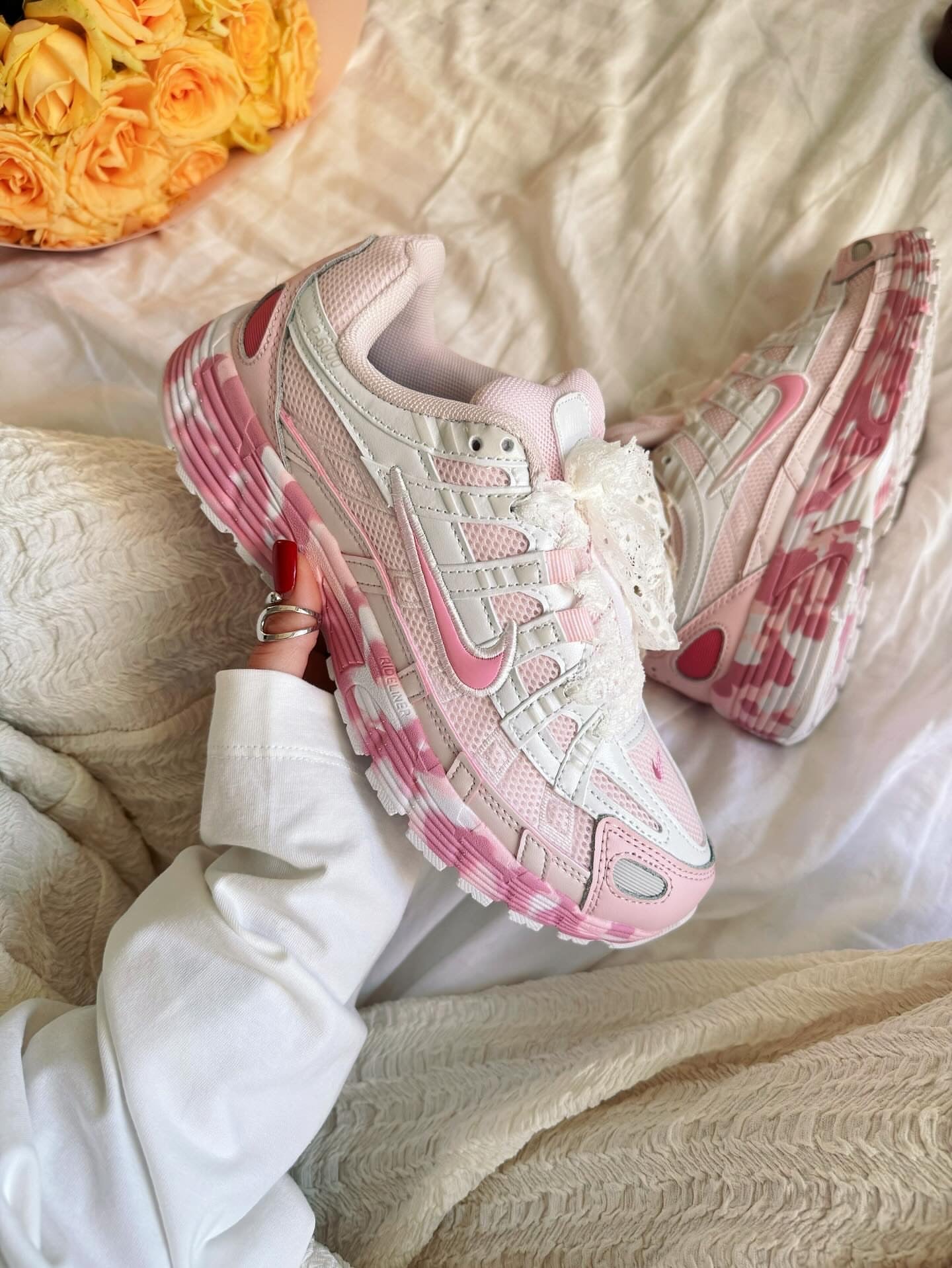 Nike initiator rose II