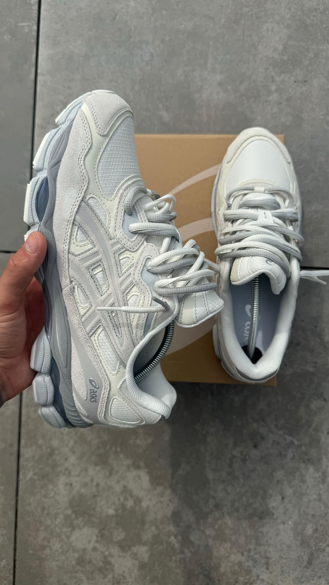 ASICS Gel NYC - Grey 2025