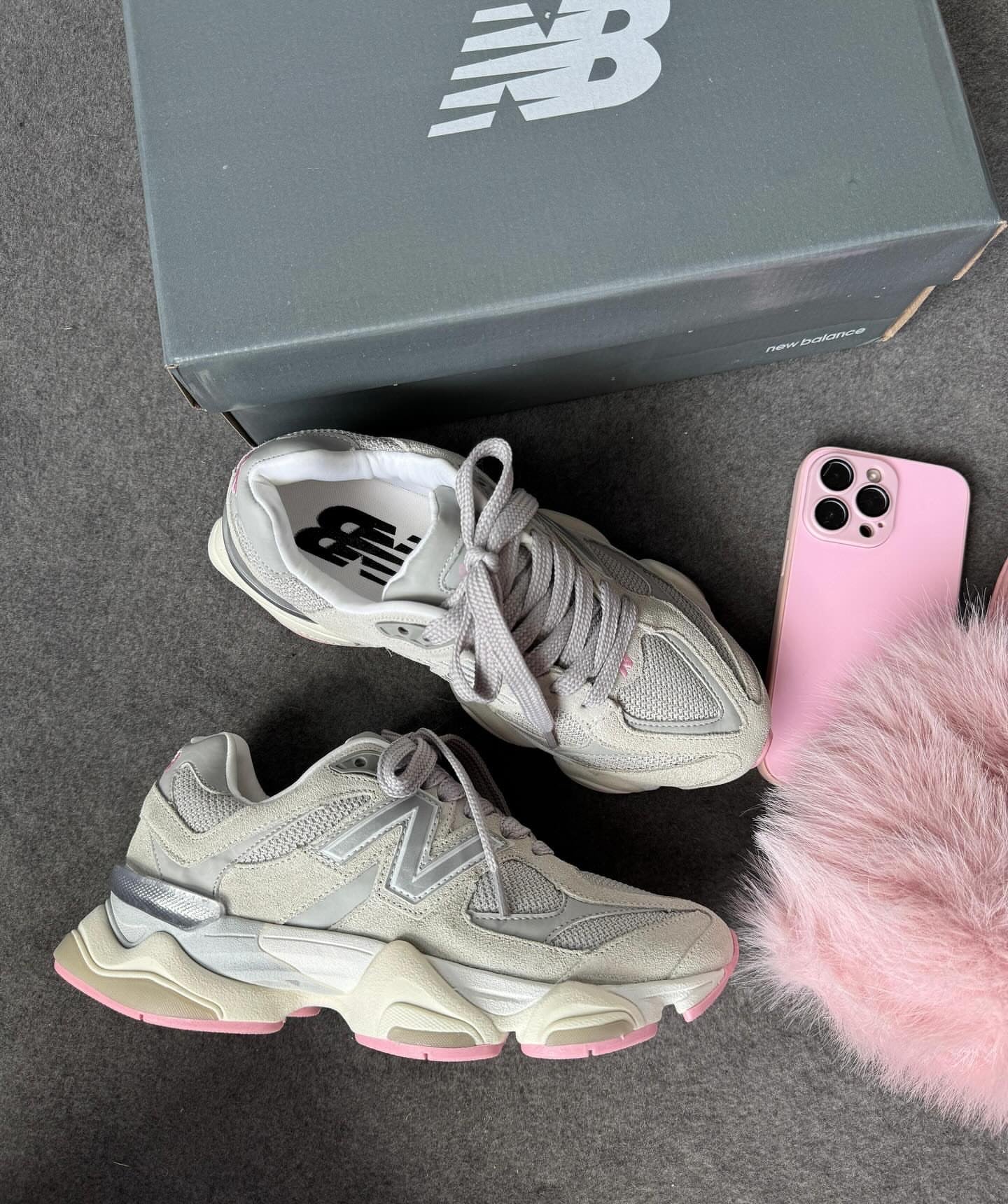 9060 New Balance White 2025