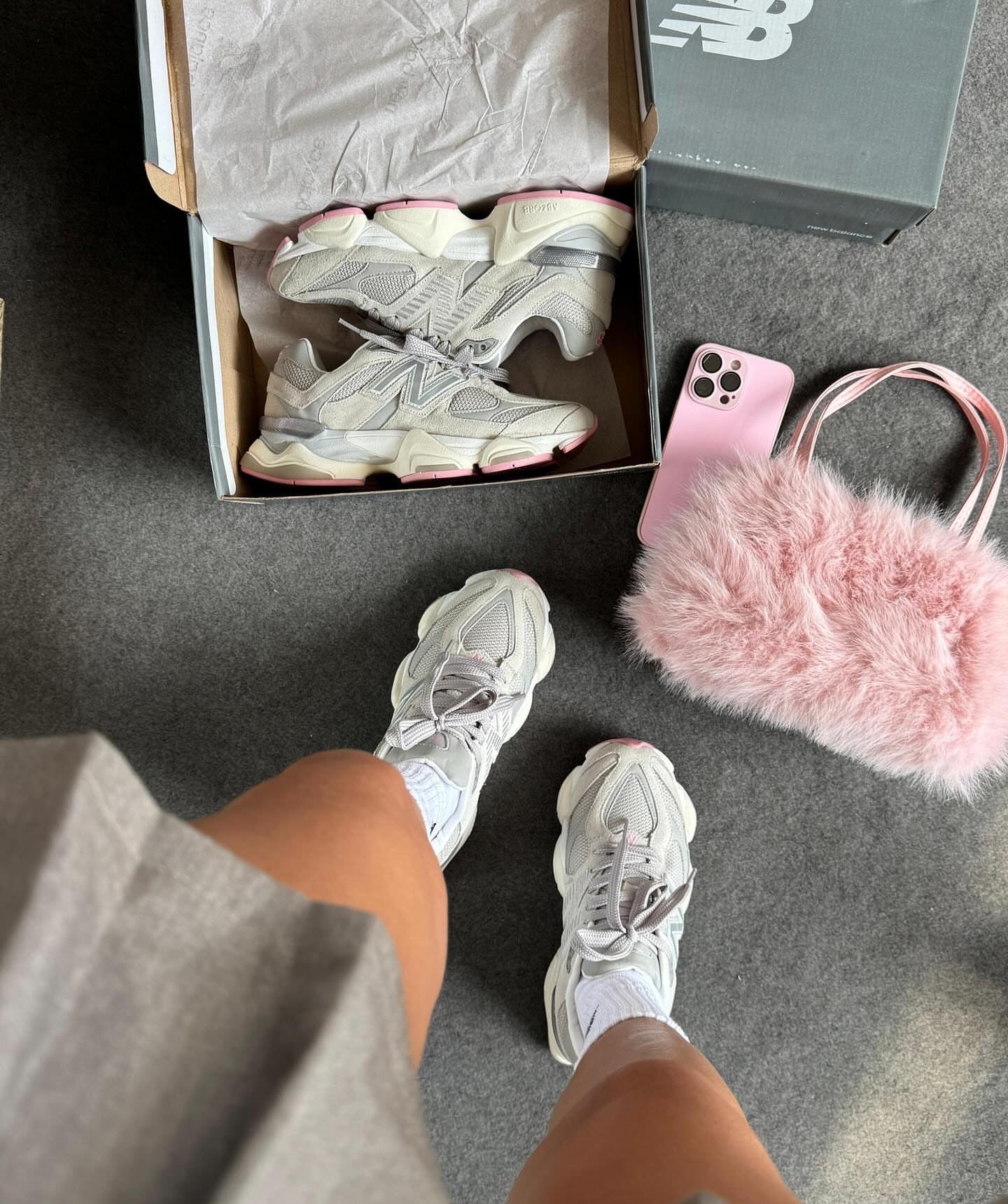 9060 New Balance White 2025