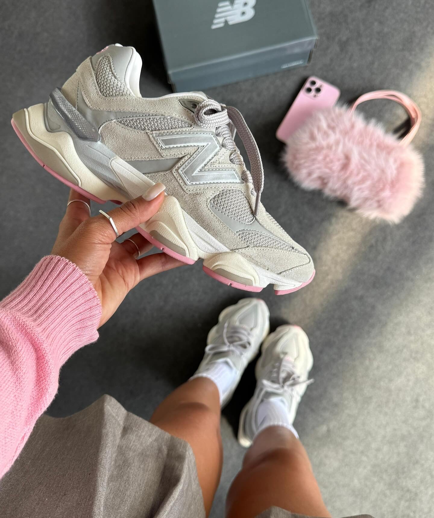 9060 New Balance White 2025